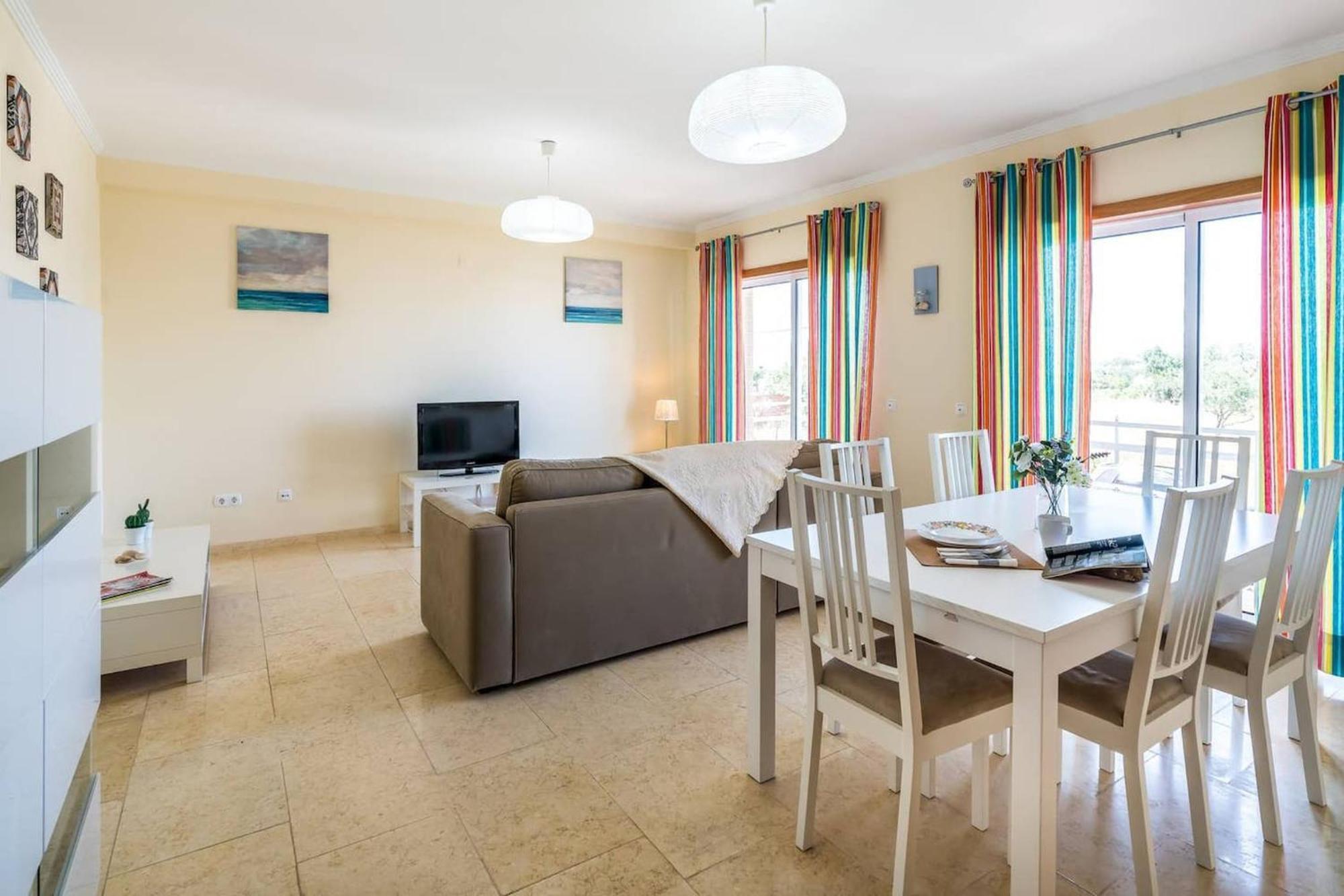 Apartment 2 Bedroom Relax In By Innkeeper *