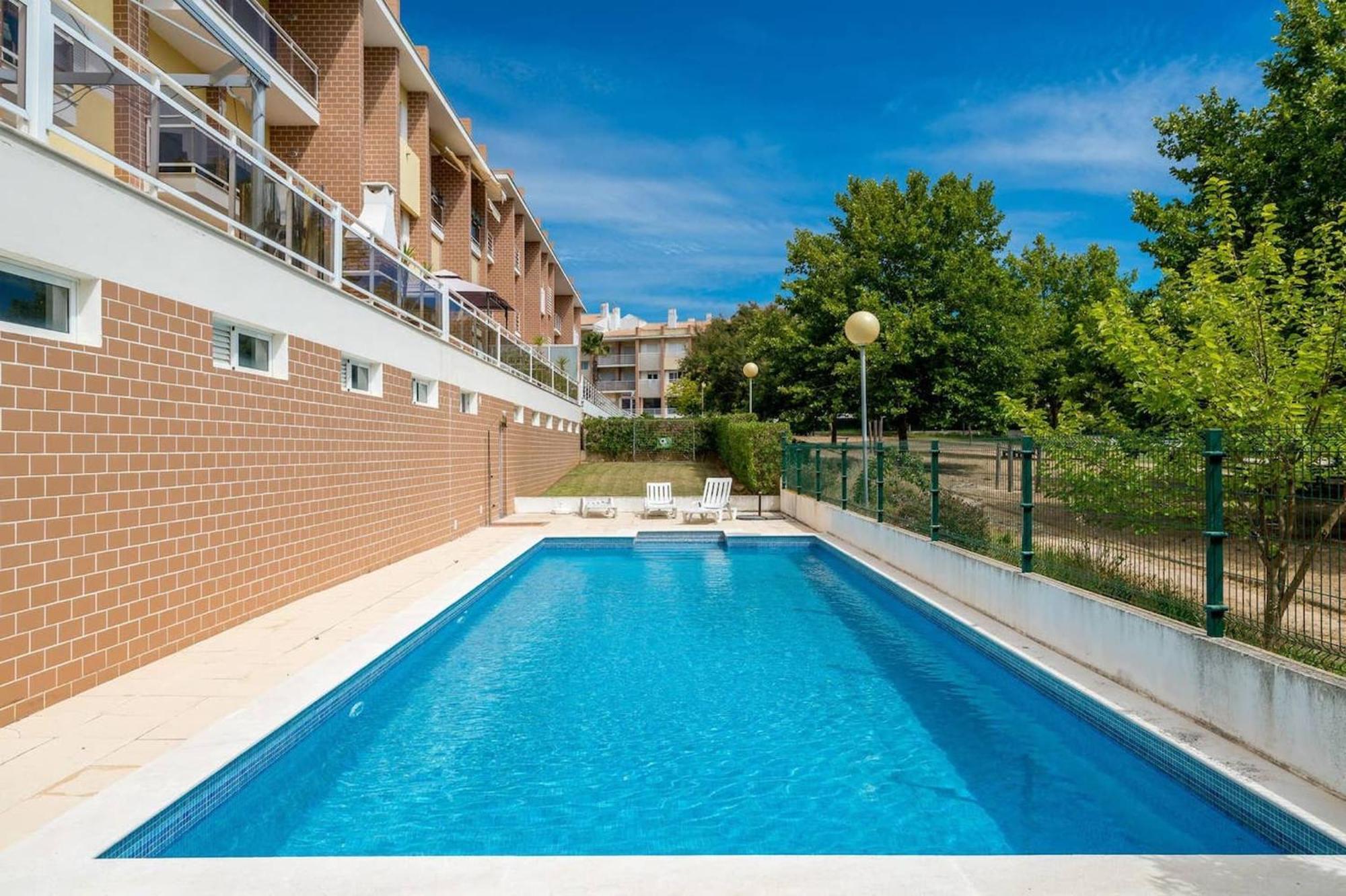 2 Bedroom Relax In By Innkeeper Apartment